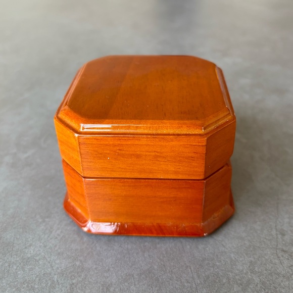 🌷Sale🌷 Beautiful Hexagon Solid Wood Jewelry Box for Earring Cufflink - Picture 4 of 9